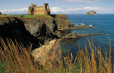 Tantallon Castle and the Bass Rock, East Lothian
© VisitScotland/ScottishViewpoint